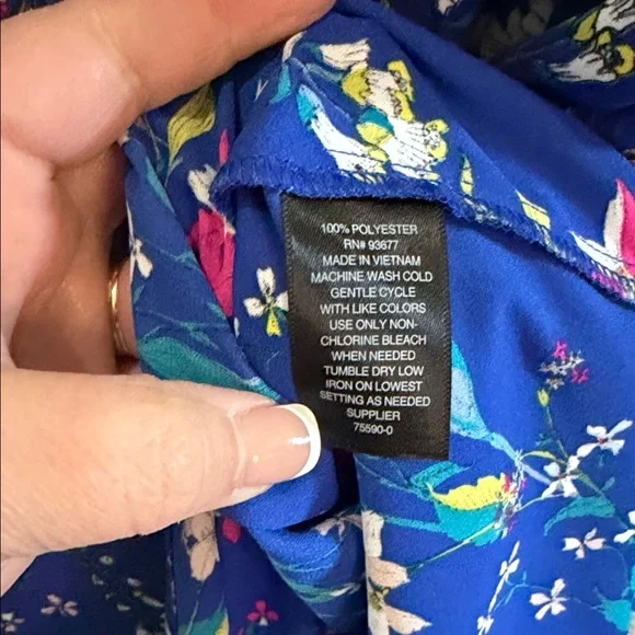 Worthington Woman Royal Blue Floral V-Neck Blouse size 1X - Picture 4 of 6